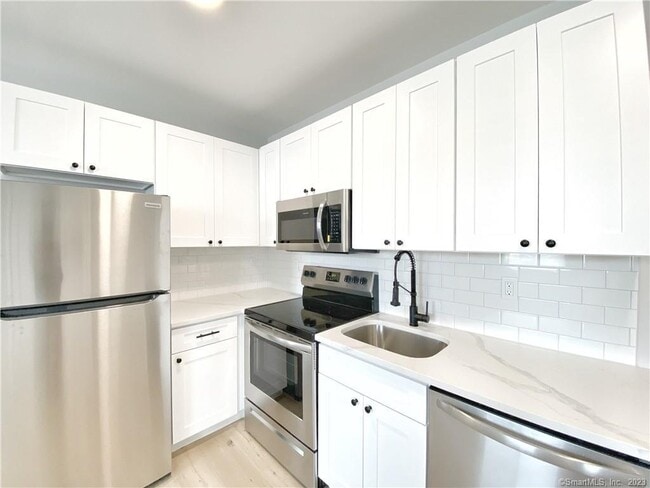 Photo - 5 Mott Ave Apartamento Unidad 206