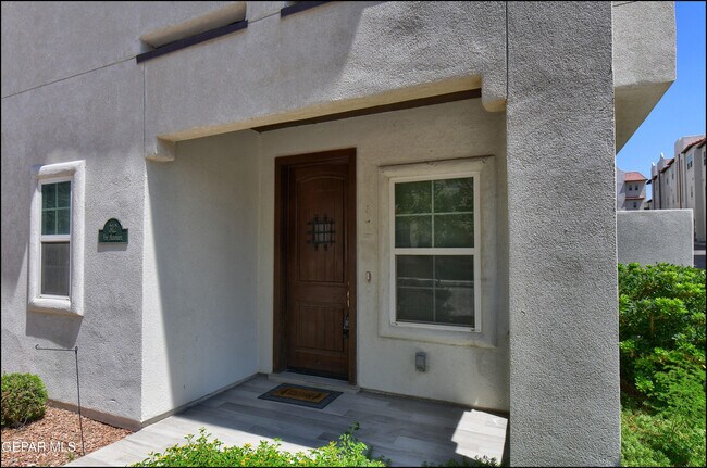 312 Vin Almoradi Ct