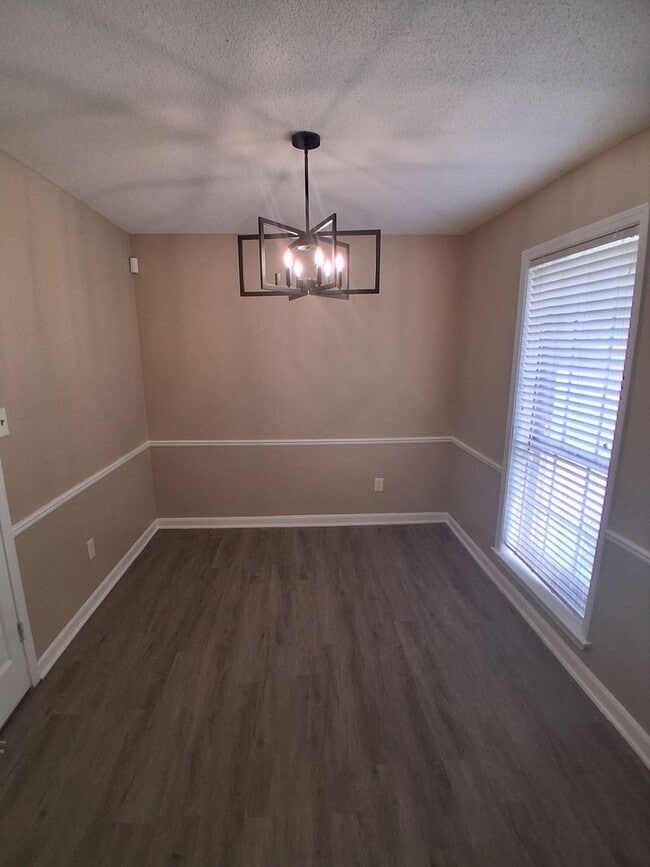 Photo - 4 Success Realty now offering this beautiful 3 bedrooms 2 bath.