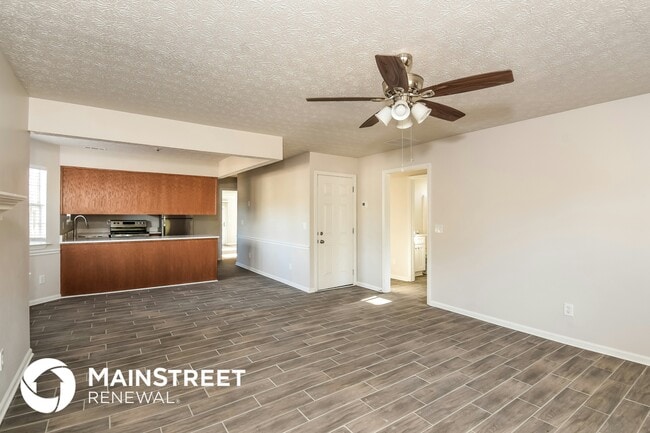 Photo - 105 Pemberton Pl