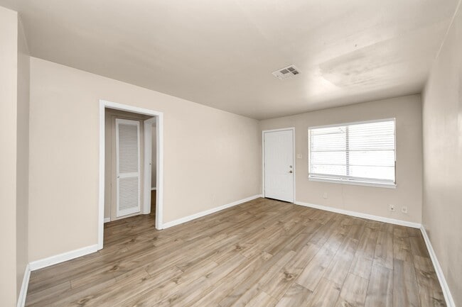 Photo - 1320 Griffin St Unidad 4