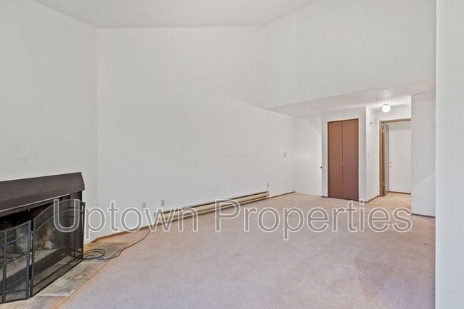 Photo - 250 Cervantes Cir