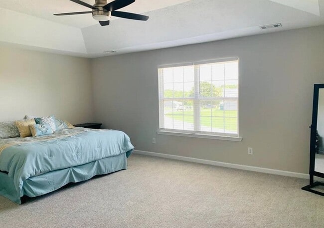 Photo - 1424 Oxpens Rd