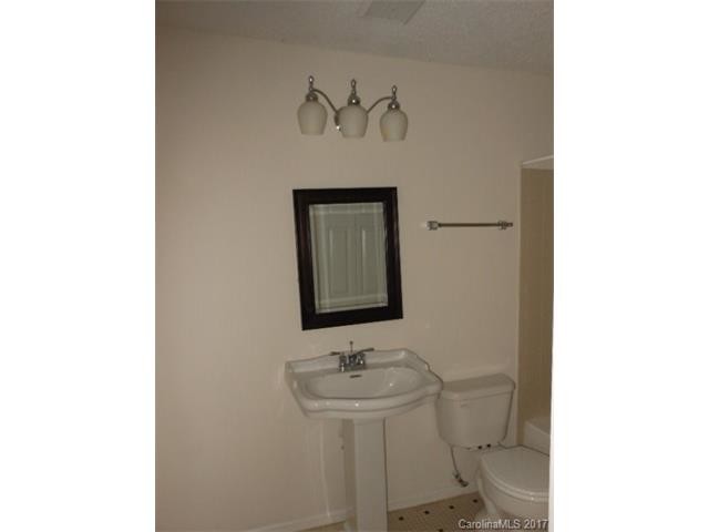 Photo - 2502 Cranbrook Ln Unit 5