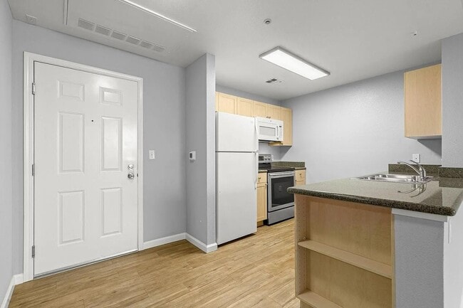 Photo - 1550 Technology Dr Unit 4090