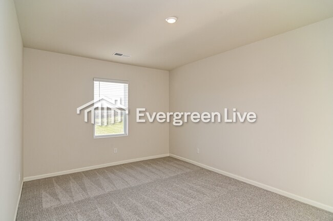 Photo - 662 Shoemaker Ln