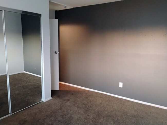 Photo - 1112 N Poplar St Unidad 5