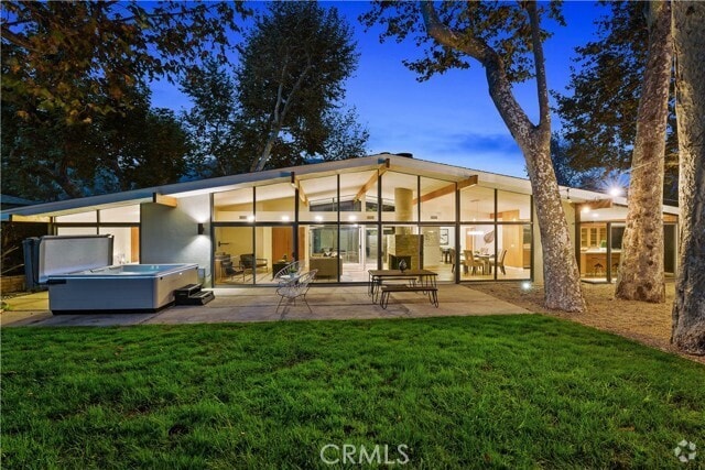 Building Photo - 6225 Frondosa Dr Rental