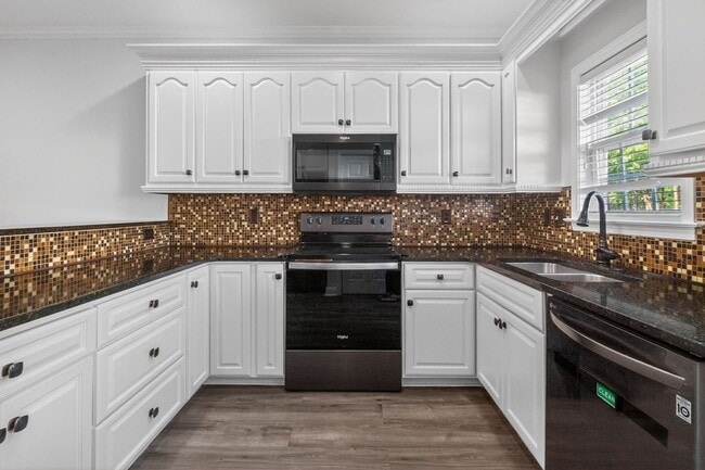 Photo - 124 Quality Dr