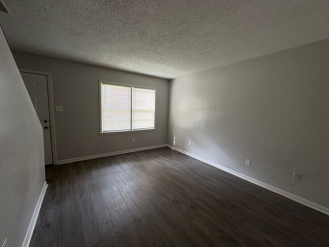 Photo - 131 Wall St Unit 117
