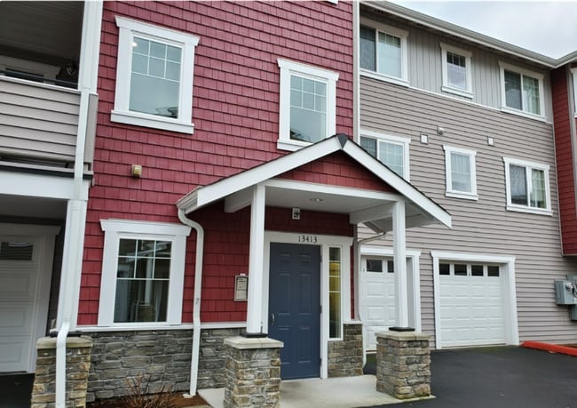 Building Photo - 13413 97th Ave E