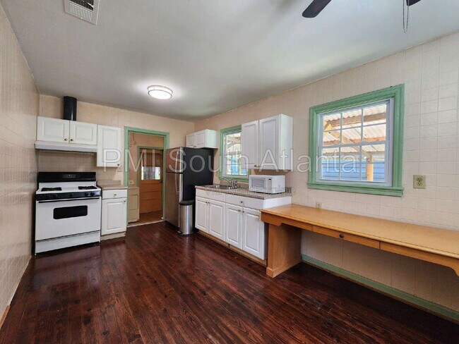 Photo - 2480 Spring Garden Dr SW