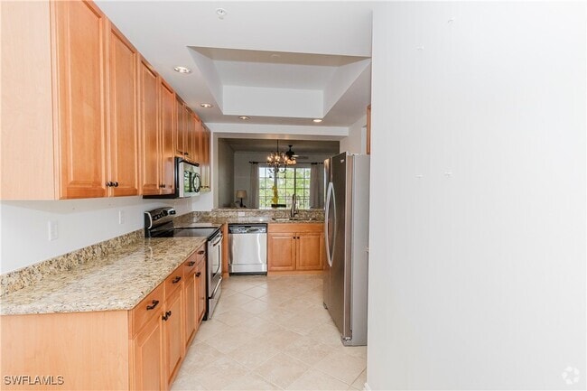 Building Photo - 5068 Annunciation Cir Unit 4202 Rental