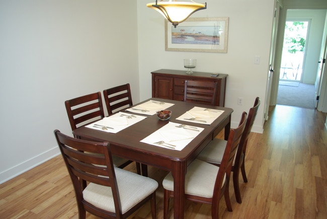 Photo - The Spinney at Pond View