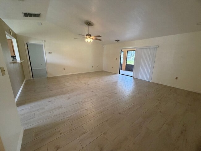 Photo - 608 Antelope Ln