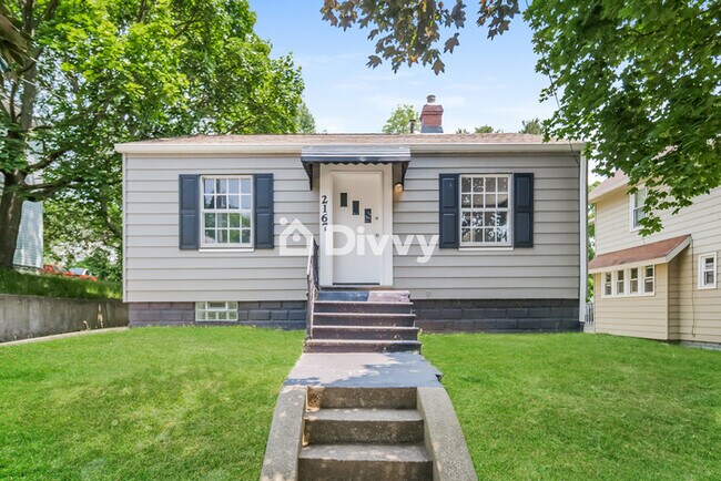 2167 12th St SW, Akron, OH 44314 - 2167 12th St SW, Akron, OH 44314