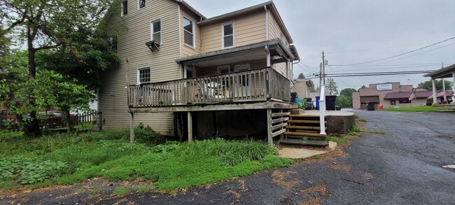 3 bedroom 1 bathroom home in Brownstown/Leola - 3 bedroom 1 bathroom home in Brownstown/Leola