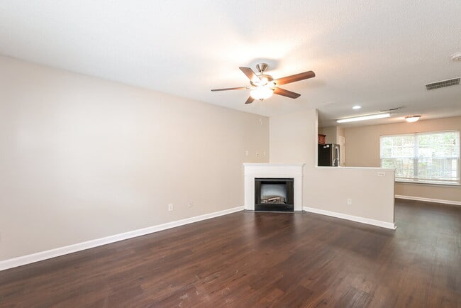 Photo - 153 Lossie Ln