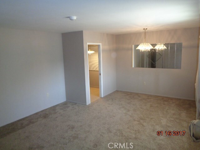 Photo - 28595 Amersfoot Way