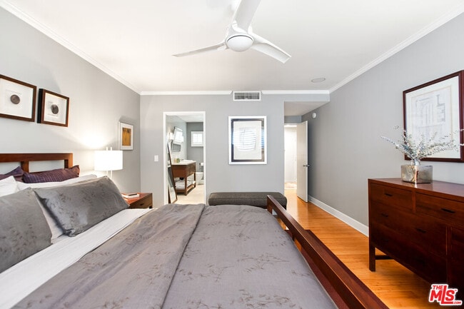 Photo - 1525 Hayworth Ave Unit 206