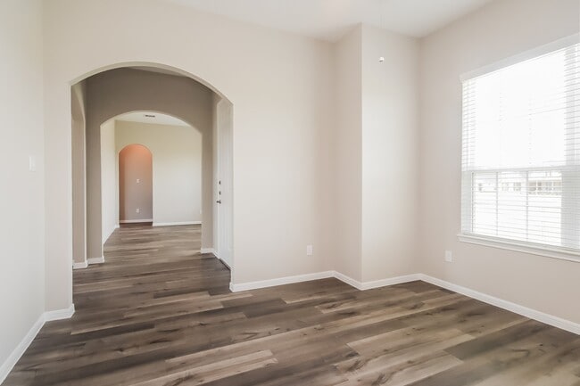 Photo - The Oaks at Suncreek Estates