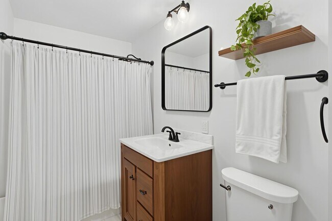 Photo - 999 Salmon Creek Rd