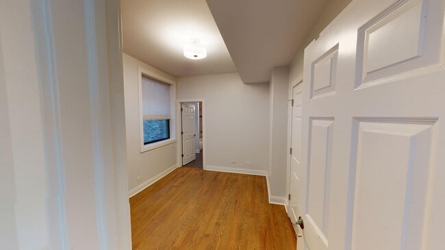 Photo - 1355 W Bryn Mawr Ave Unit 2W