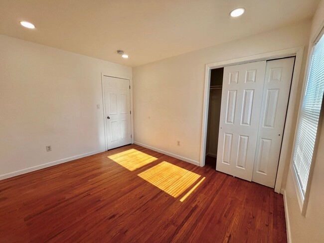 Photo - 7100 Durham Ave