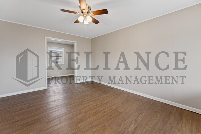 Photo - 3419 S Glenn Ave