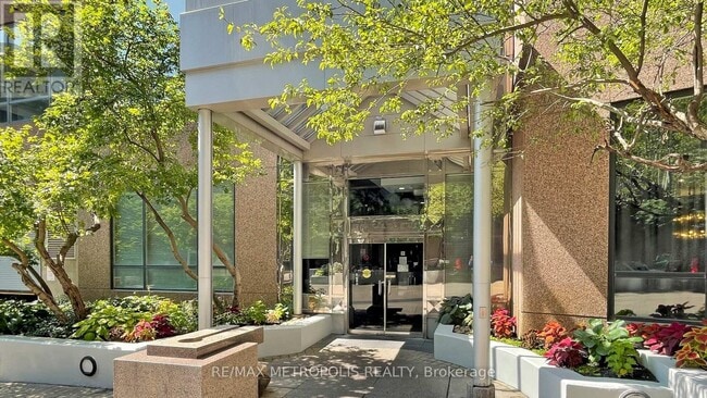 Photo - 7 Carlton St. Unit 1002