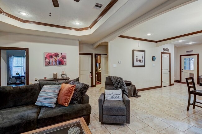 Building Photo - 901 Franconia Dr Rental