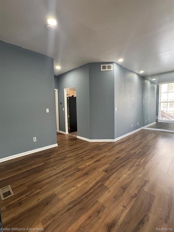 Photo - 38478 Lynwood Ct