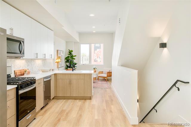 Photo - 2105 S Galapago St