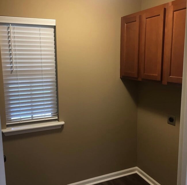 Photo - 1012 Live Oak St
