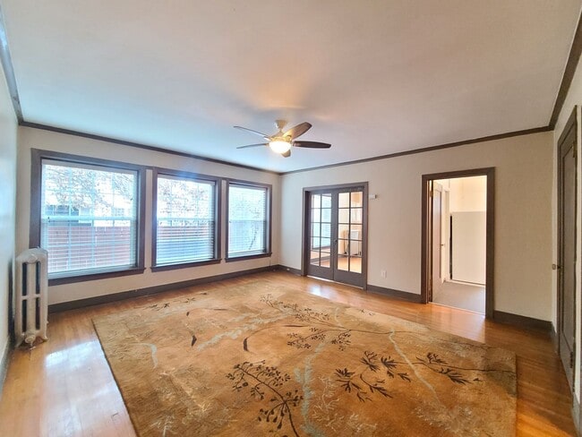 Photo - 2230 W Pacific Ave Unit Marjorie's 3