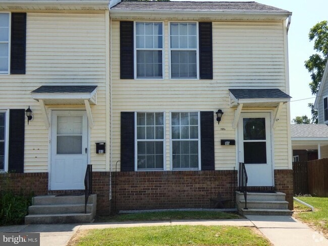 Building Photo - 105 S Lynchburg St Rental