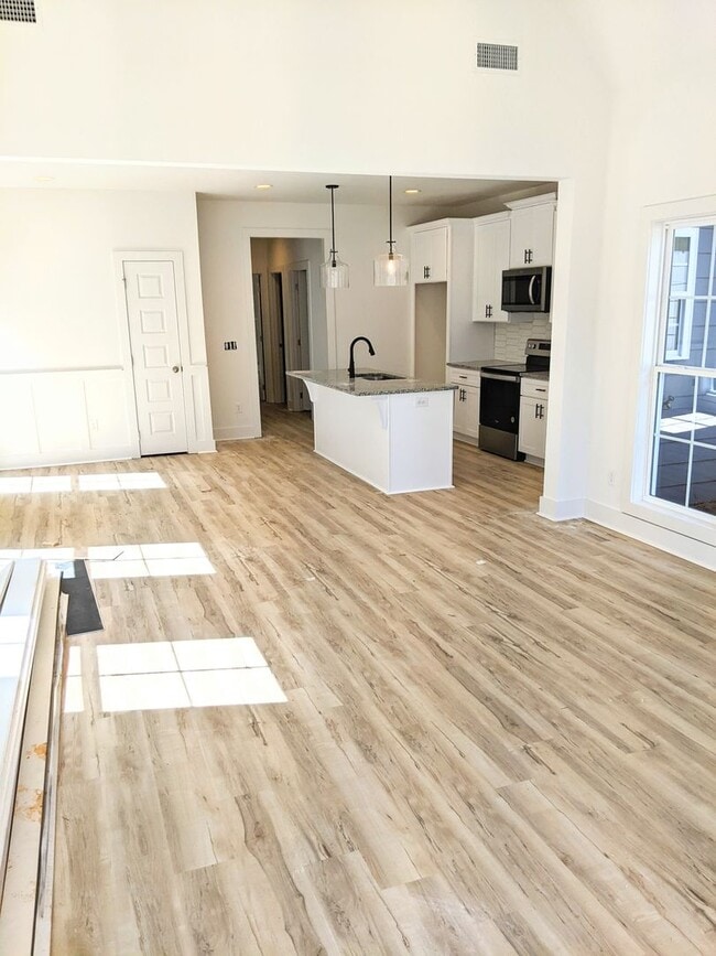 Photo - 2 Bedroom Cottage in Fox Run Village!