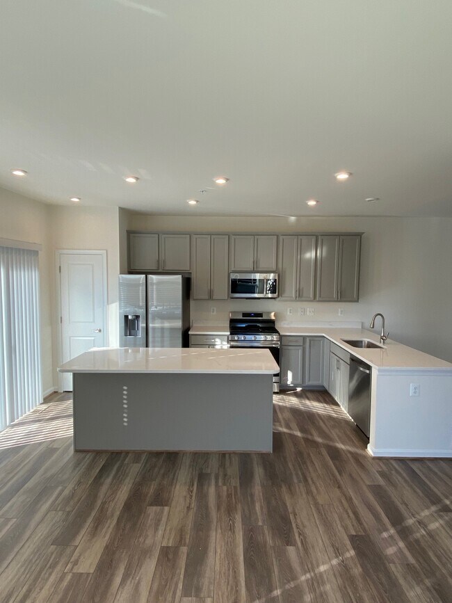 Photo - 7831 Wolf Run Ln