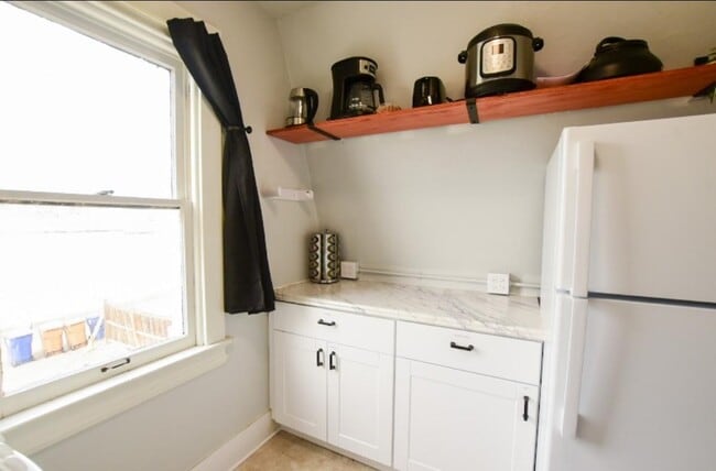 Photo - 1316 W Dean Ave