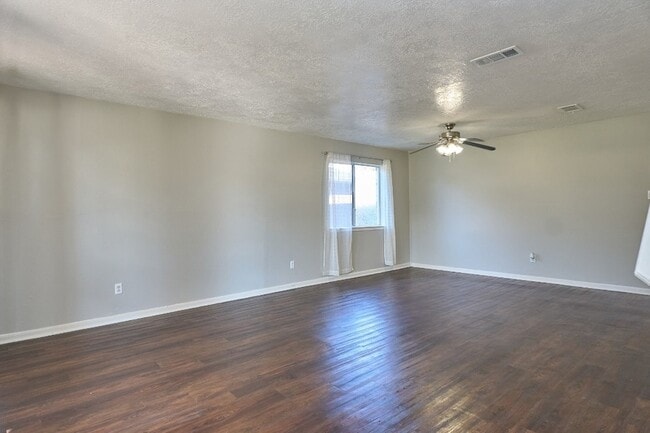 Photo - 219 Fort Sumter Ct