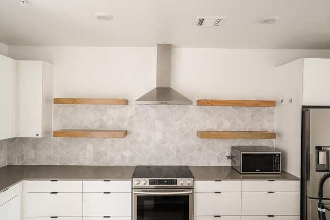 Photo - Modern East Austin 2/2 Condo Available Now!