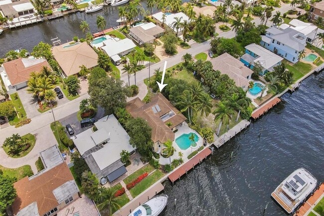 Photo - 2484 SE 12th St