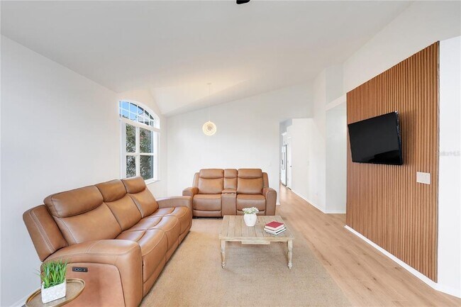 Photo - 203 Lake Davenport Estates Dr