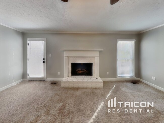 Photo - 125 Tanglewood Dr