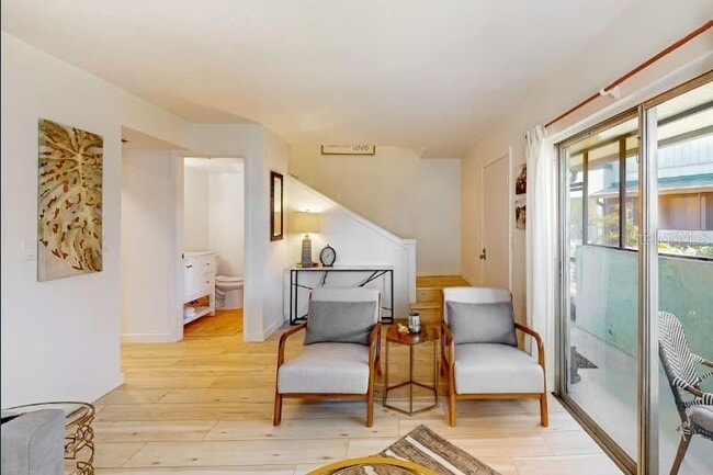 Building Photo - 2900 Lichen Ln Unit B