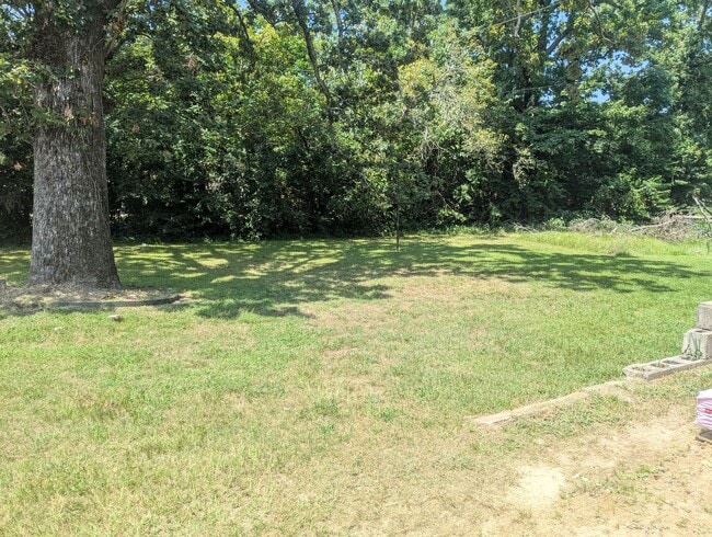 Photo - Coming Soon! Cute 2 Bedroom on Walnut!