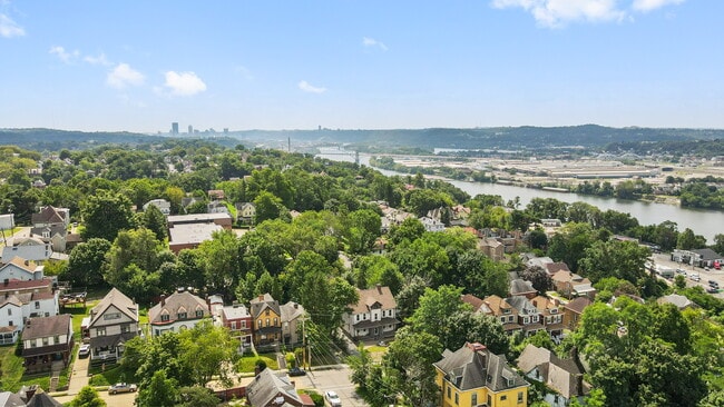 Photo - 133 Meade Ave Unit 1