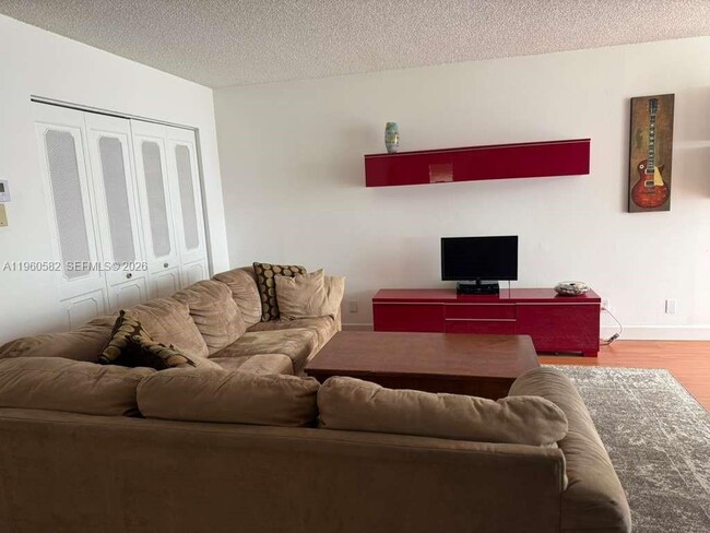 Photo - 17011 N Bay Rd Unit 709