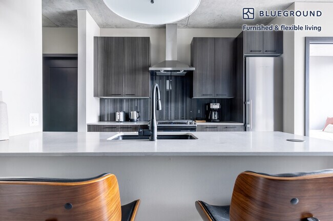 Photo - 939 W Washington Blvd Unidad FL8-ID291