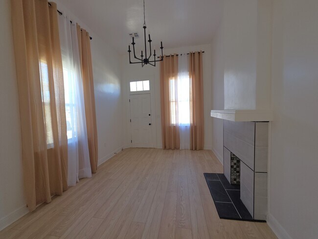 Photo - 2534 Cleveland Ave